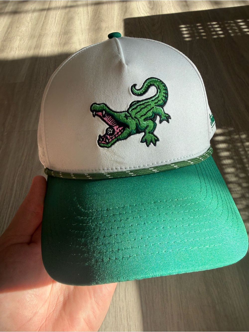 BirdieBoss Golf Alligator Gator Rope Snapback Hat White Green - Picture 2 of 6